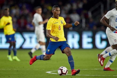 世预赛第2轮 厄瓜多尔vs乌拉圭下半场,乌拉圭逆转取胜，世预赛激战正酣”